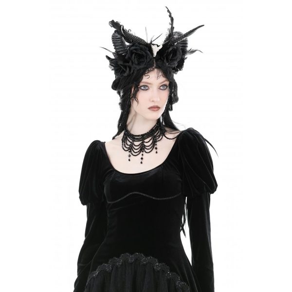 Dark In Love Delia Necklace