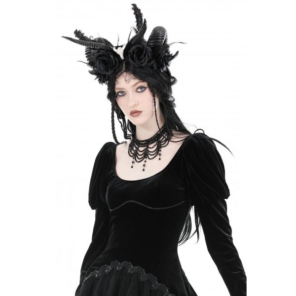 Dark In Love Delia Necklace