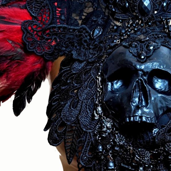 Sai Sai Skull and Feather Shrug Red